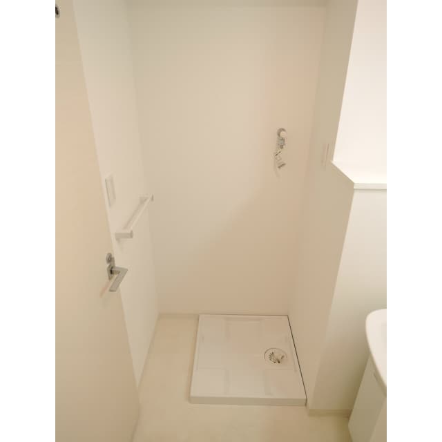 Room image 15