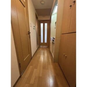 Room image 11