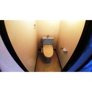 Room image 16