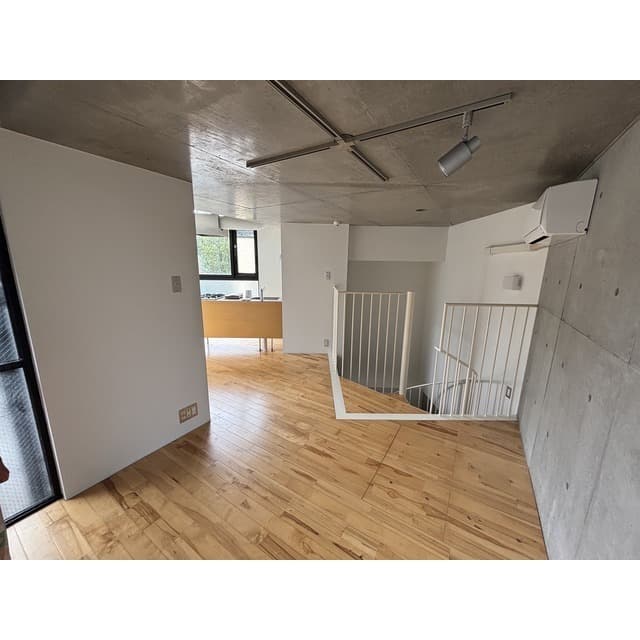 Room image 11