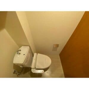 Room image 16