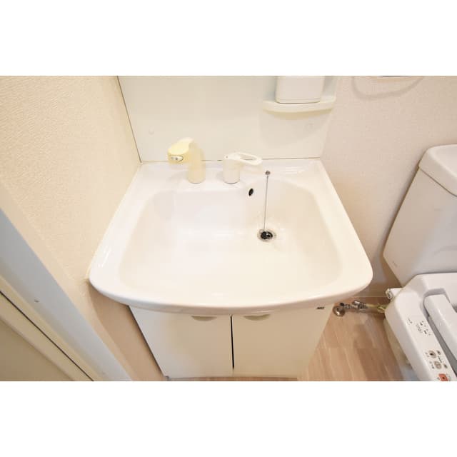 Room image 12