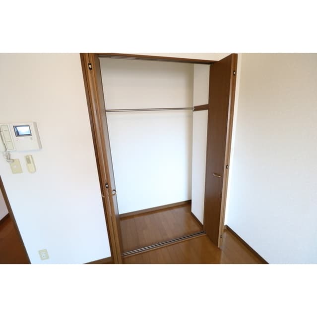 Room image 14