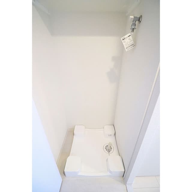 Room image 13