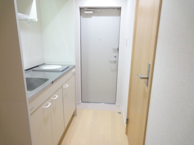 Room image 12