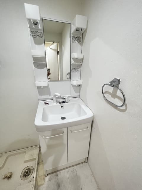 Room image 13