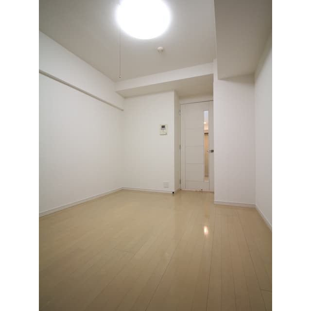 Room image 14