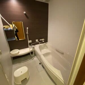 Room image 10
