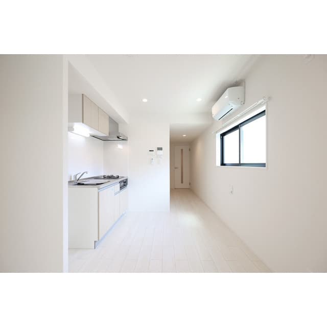 Room image 16