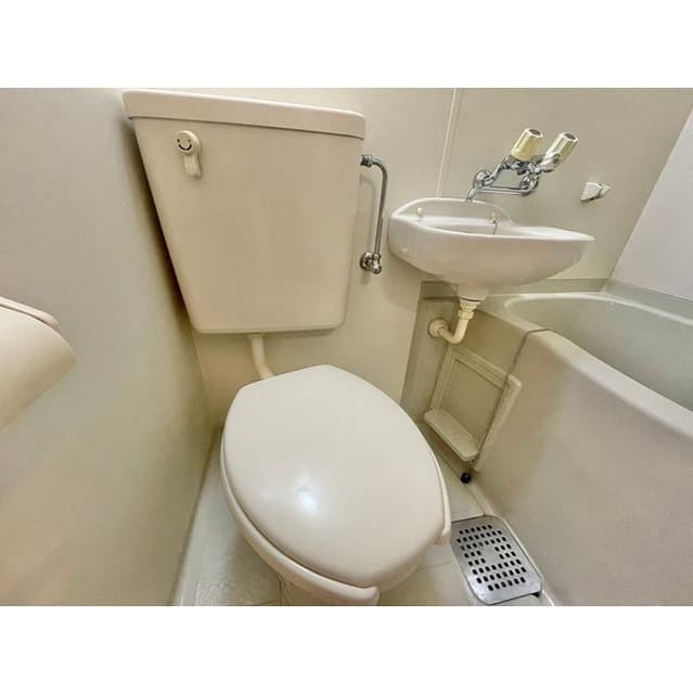 Room image 11
