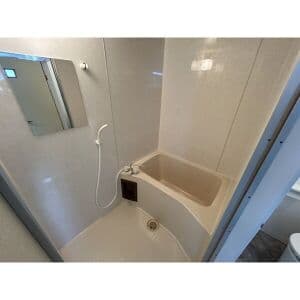 Room image 9