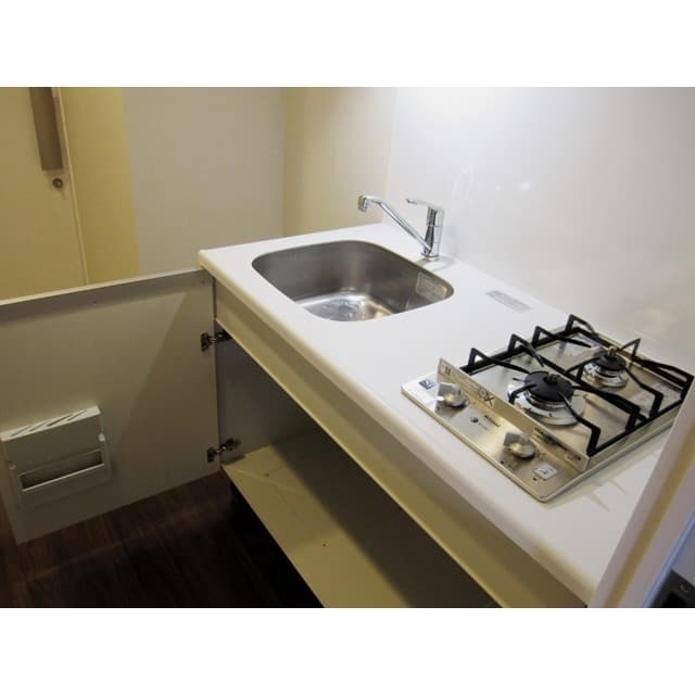 Room image 15