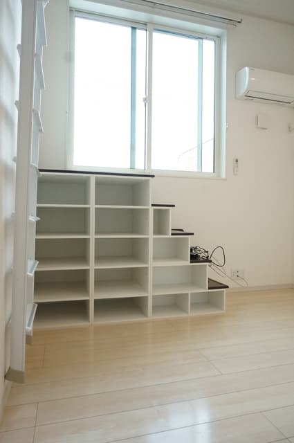Room image 13