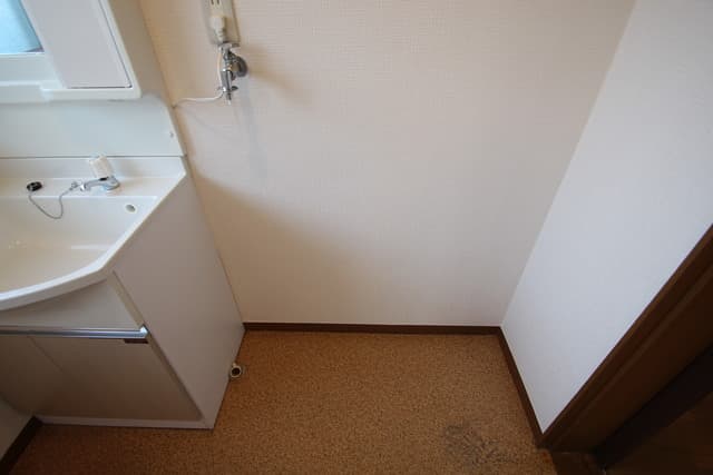 Room image 16