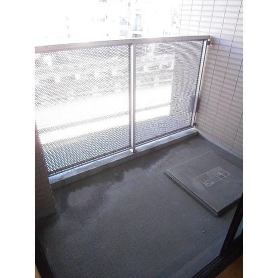 Room image 16