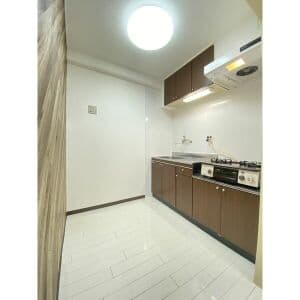 Room image 13