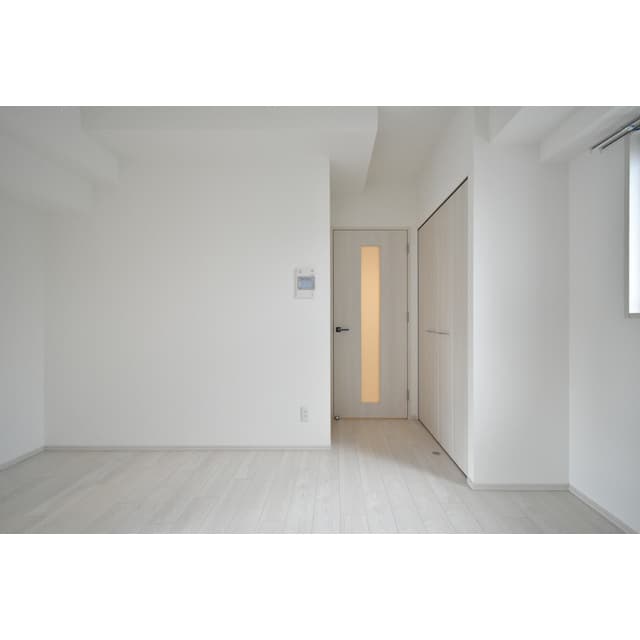 Room image 14