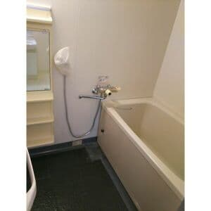 Room image 10