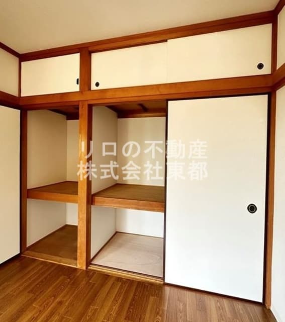 Room image 11