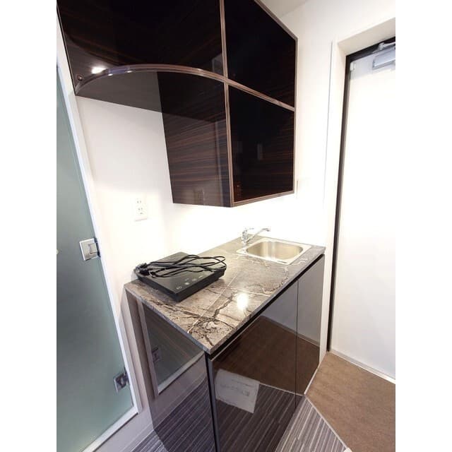 Room image 16