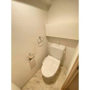 Room image 12