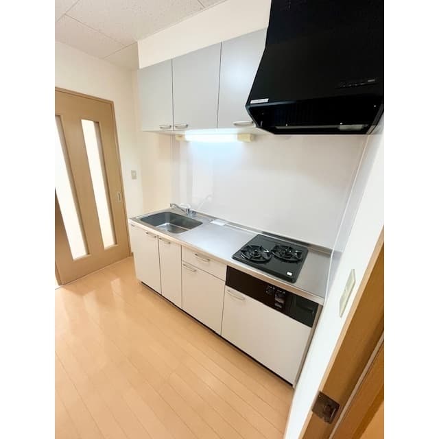 Room image 9