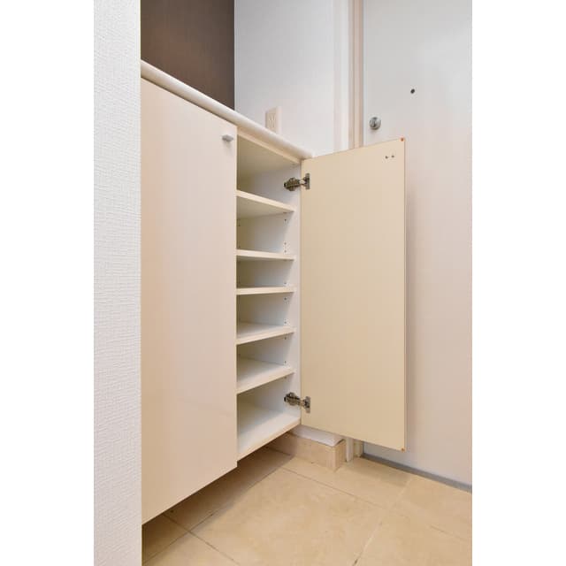 Room image 10