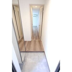 Room image 10