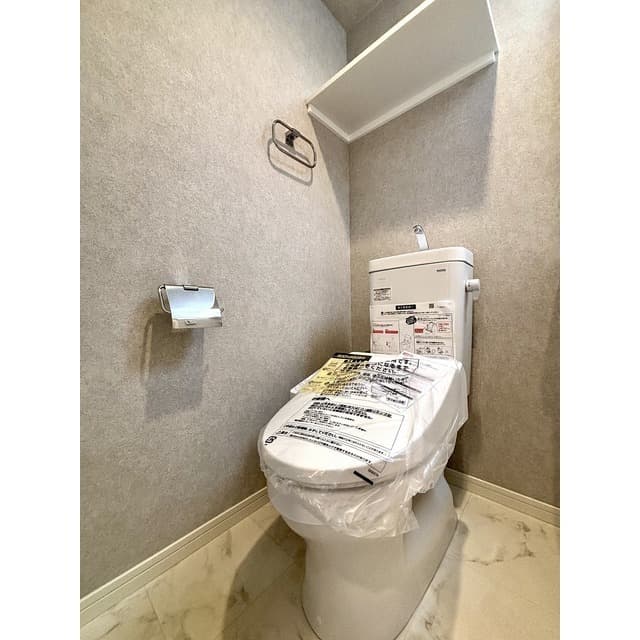 Room image 11
