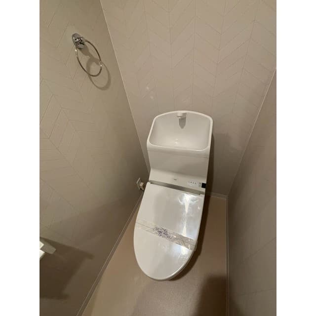 Room image 11