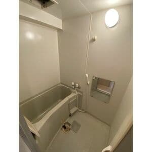 Room image 10