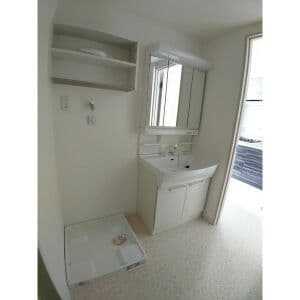 Room image 13