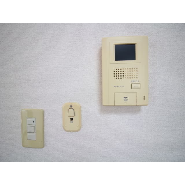 Room image 15
