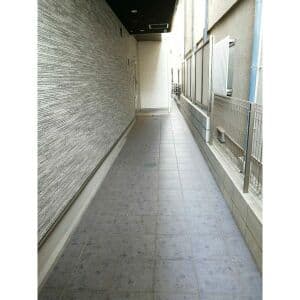Room image 8