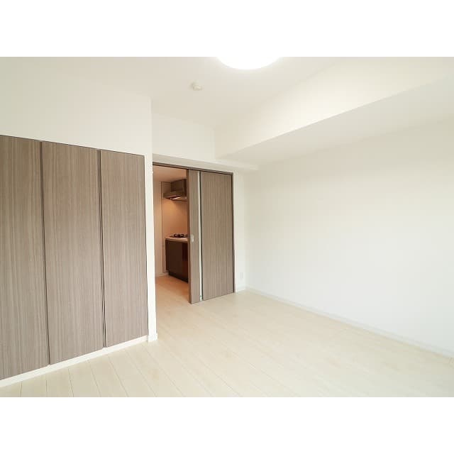Room image 13