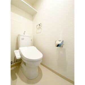 Room image 15