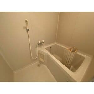 Room image 11