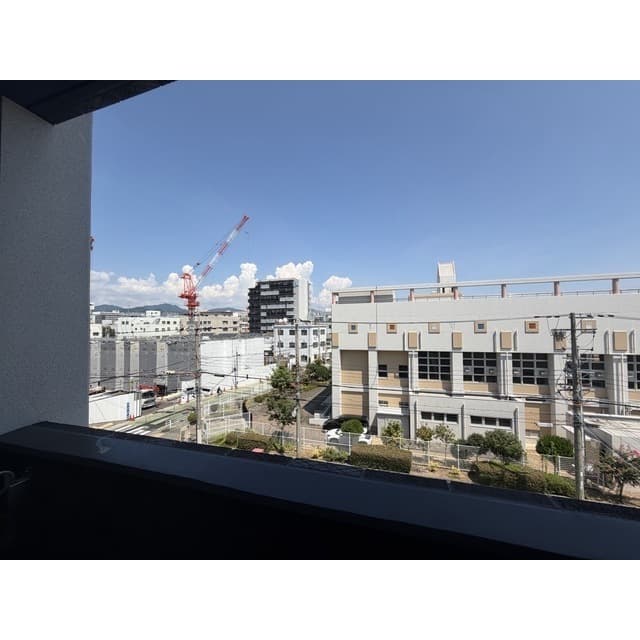 Room image 16