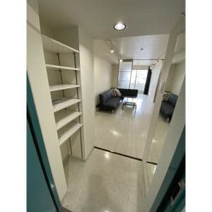 Room image 8