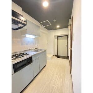 Room image 12