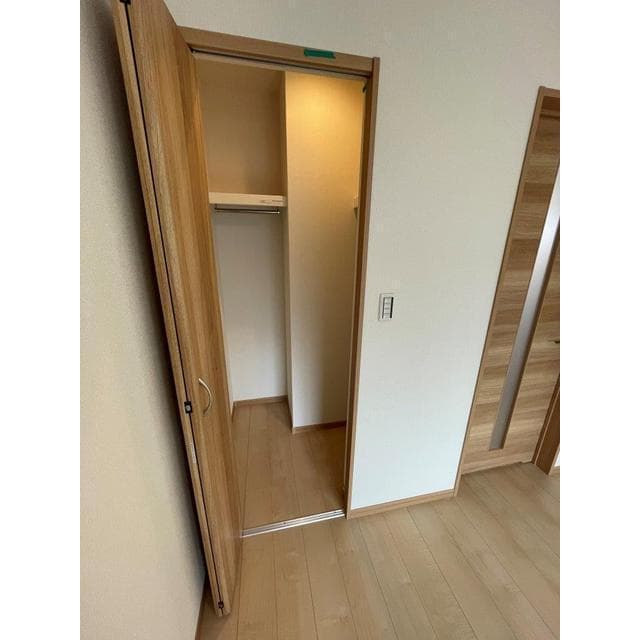 Room image 14