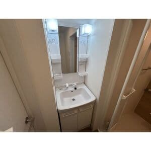 Room image 12