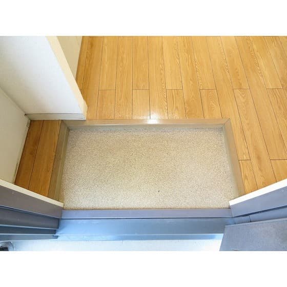 Room image 16