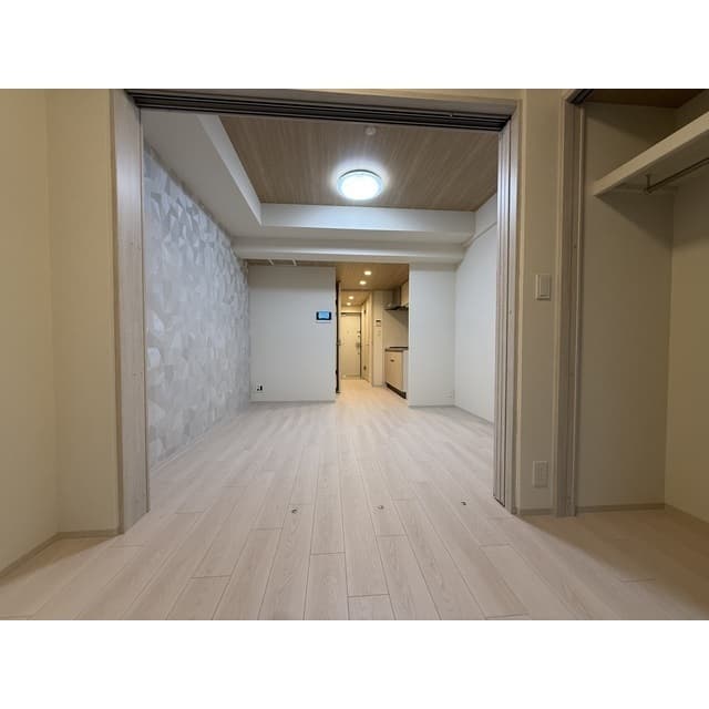 Room image 14