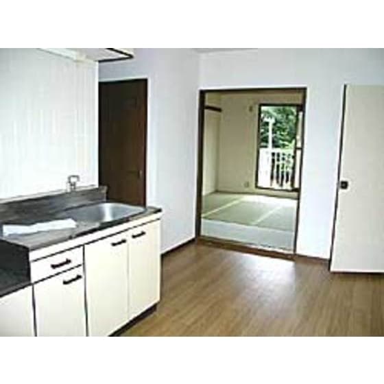 Room image 9
