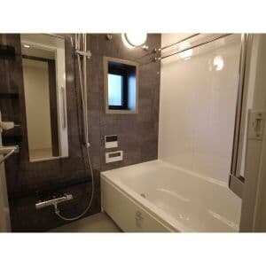 Room image 13
