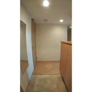 Room image 12