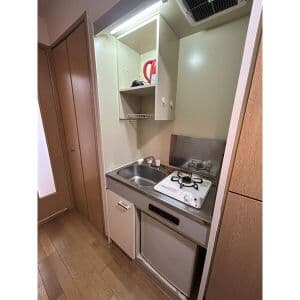 Room image 8