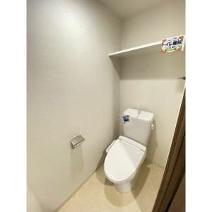 Room image 15