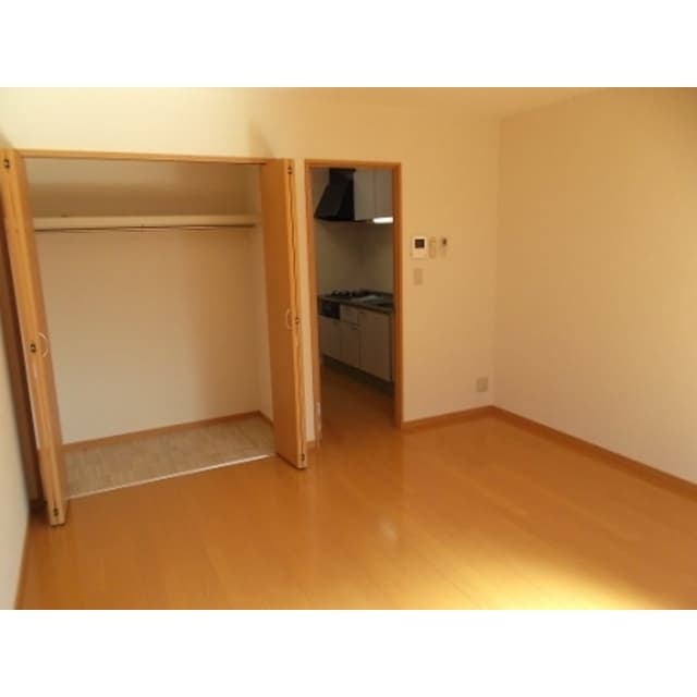 Room image 14